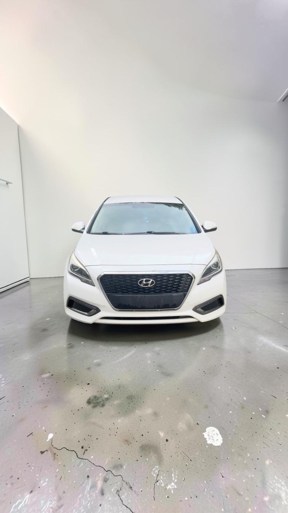 hyundai sonata hybrid 2017 KMHE34L33HA065470 image hyundai sonata hybrid 2017 KMHE34L33HA065470 image